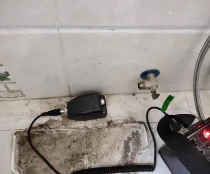 师宗屋顶漏水维修公司分享下卫生间漏水的危害及解决方法